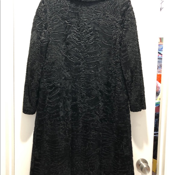 Swakara Coat - Picture 2 of 4